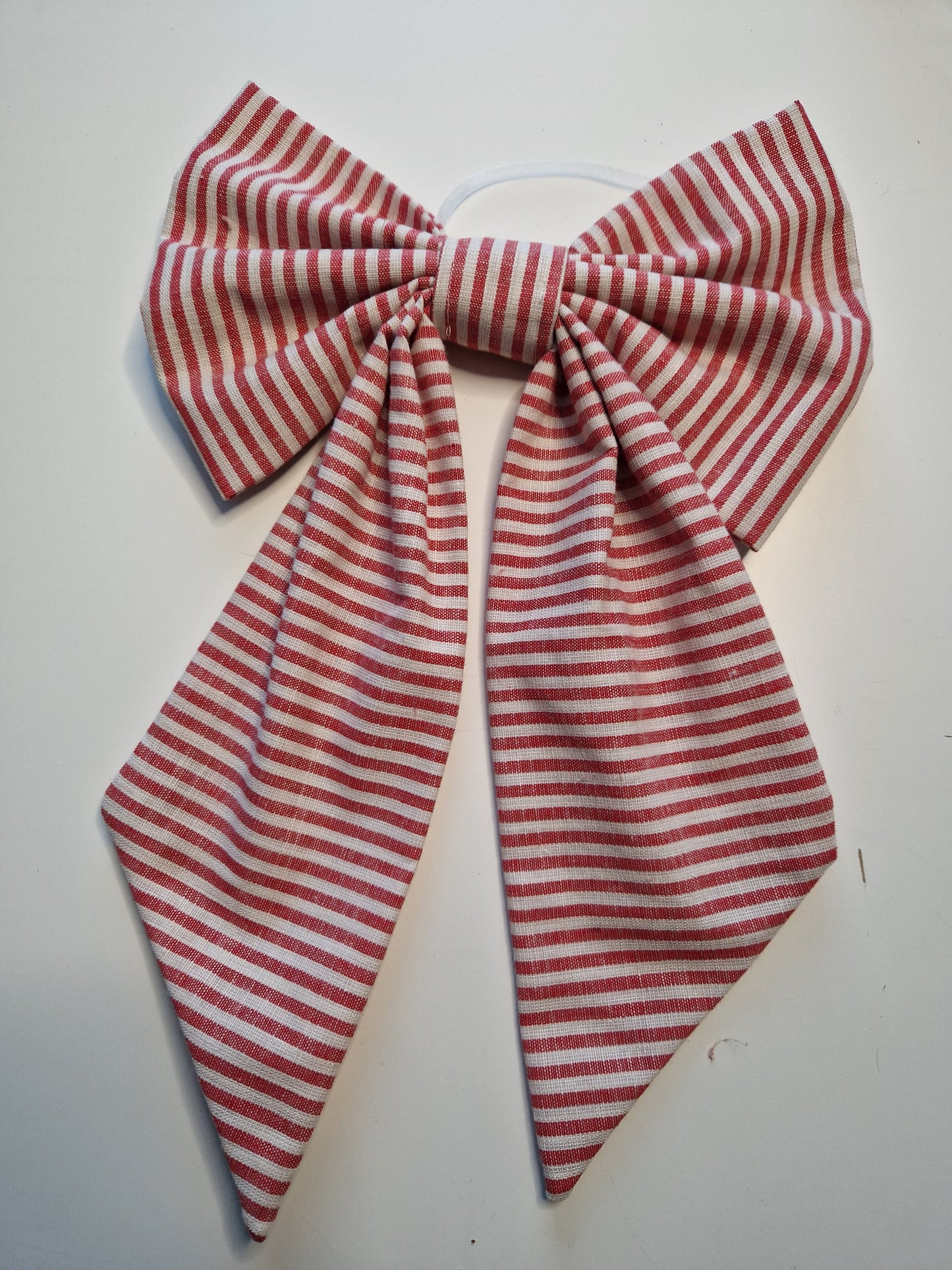 Red and White Medium Scandi Bow - pre-tied